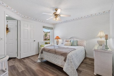 STUCCO COURTYARD VILL ON GOLF COURSE 2-bed 2-bath with a - photo 22