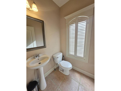 Spacious and full of value, this beautiful 3-bedroom with a 4th - photo 26