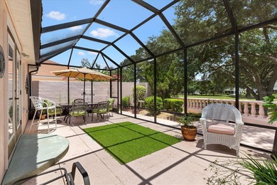 STUCCO COURTYARD VILL ON GOLF COURSE 2-bed 2-bath with a - photo 26