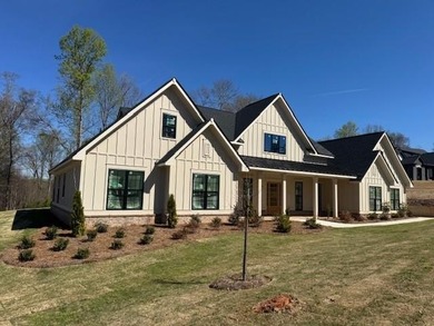 Custom Modern Farmhouse design in Sandy Creek golf course - photo 1