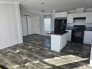 Quick Move In!! This spacious 2-bedroom, 2-bathroom home at 4125 - photo 10