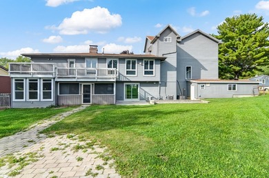 Beautiful 3-Story Home in a Gated Resort-Style Community! This - photo 3