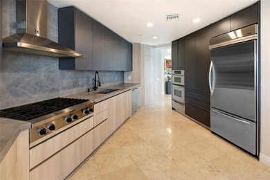 One of a kind multi-level penthouse with deeded ocean access - photo 11
