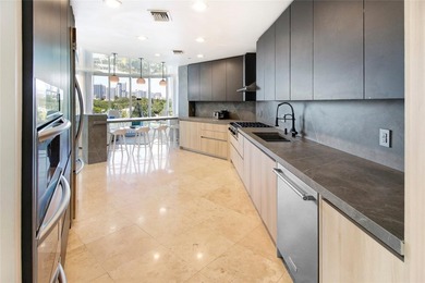 One of a kind multi-level penthouse with deeded ocean access - photo 13