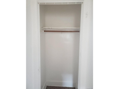 Three 3 bedrooms and 1-bathroom apartments. This is a cash-cow! - photo 16