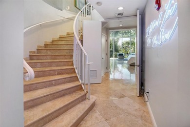 One of a kind multi-level penthouse with deeded ocean access - photo 16