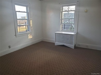 Three 3 bedrooms and 1-bathroom apartments. This is a cash-cow! - photo 19