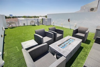 One of a kind multi-level penthouse with deeded ocean access - photo 37