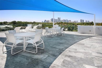 One of a kind multi-level penthouse with deeded ocean access - photo 38