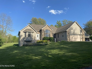 Come and view this Lake Tansi Treasure. Over 2,000 SF on Hole #9 - photo 1