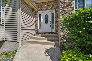 Come and view this Lake Tansi Treasure. Over 2,000 SF on Hole #9 - photo 4