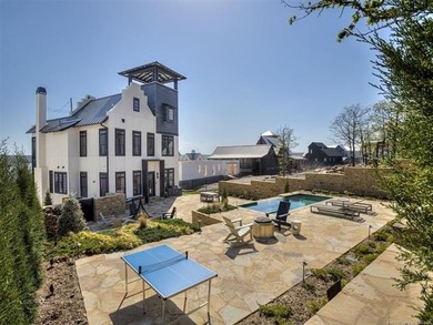 Lake Eufaula Home For Sale in Carlton Landing Oklahoma