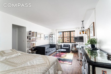Motivated Seller of Best Priced Studio with unlimited subletting - photo 3