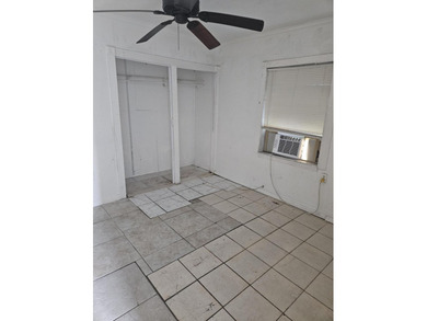 This Fort Pierce duplex is a fantastic fixer-upper opportunity - photo 8