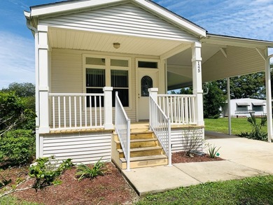 Mid Florida Lakes Area Home For Sale in Leesburg Florida