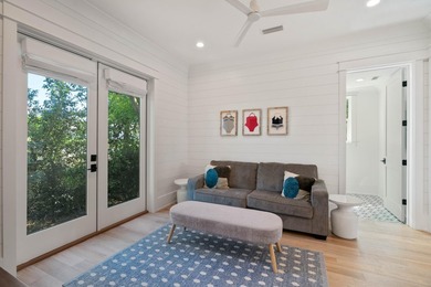 Elegantly appointed and recently built custom Gulf View home on - photo 19