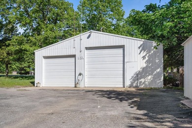 Lake life starts here @ 121 Forest Ln! Tucked away on just under - photo 22