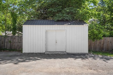 Lake life starts here @ 121 Forest Ln! Tucked away on just under - photo 23