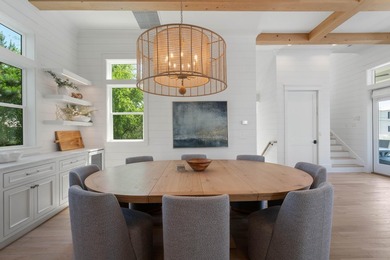 Elegantly appointed and recently built custom Gulf View home on - photo 27