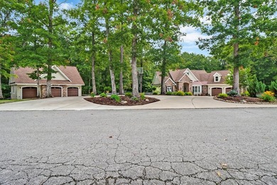 (private lake, pond, creek) Home For Sale in Jamestown Tennessee