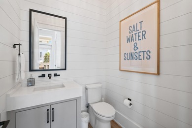 Elegantly appointed and recently built custom Gulf View home on - photo 33