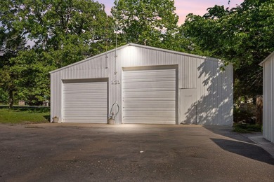 Lake life starts here @ 121 Forest Ln! Tucked away on just under - photo 35