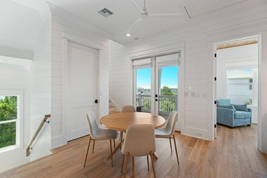 Elegantly appointed and recently built custom Gulf View home on - photo 40