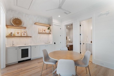 Elegantly appointed and recently built custom Gulf View home on - photo 44