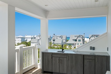 Elegantly appointed and recently built custom Gulf View home on - photo 50
