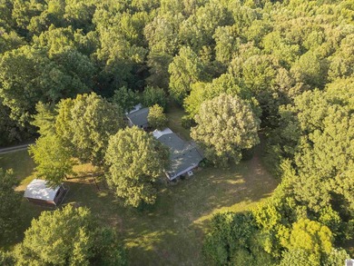 Rare opportunity to own a beautiful property that feels like a - photo 2