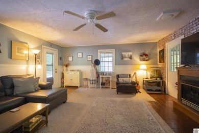 Rare opportunity to own a beautiful property that feels like a - photo 4