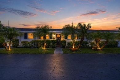 Wake up to spectacular golf course views in this beautifully - photo 1
