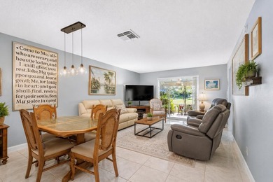Wake up to spectacular golf course views in this beautifully - photo 4