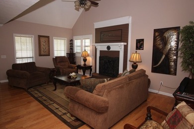 Tucked away in a quiet, private setting, this move-in-ready home - photo 6