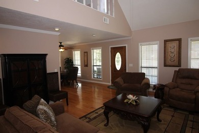 Tucked away in a quiet, private setting, this move-in-ready home - photo 9
