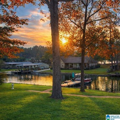 Enjoy waterfront living with this lovely stick-built home that - photo 3