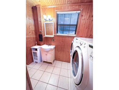 Located near Lake O the Pines and minutes from Bullfrog Marina - photo 14