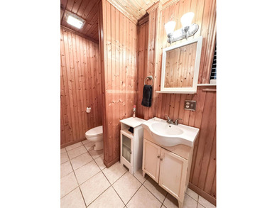 Located near Lake O the Pines and minutes from Bullfrog Marina - photo 15