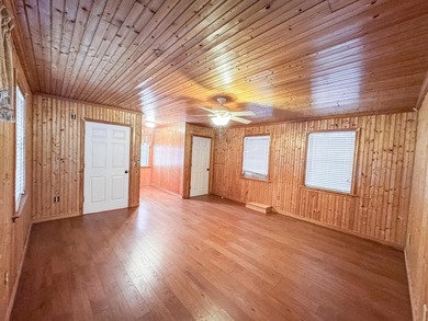 Located near Lake O the Pines and minutes from Bullfrog Marina - photo 16