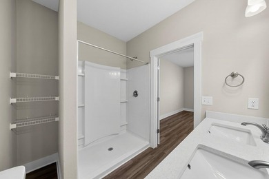 This Horizon floor plan end unit offers 3 bedrooms, 2.5 baths - photo 21