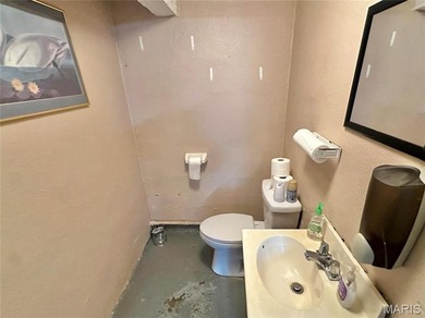 Charming church building located in the heart of Festus! The - photo 22