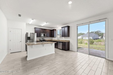 Need help with cash to close? This move-in ready Jacksonville - photo 4