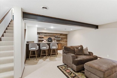 Nestled on the shores of Lake Ossawinnamakee, this stunning - photo 27