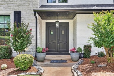 Luxury Waterfront Living in Cascata Falls Perfectly positioned - photo 5