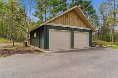 Nestled on the shores of Lake Ossawinnamakee, this stunning - photo 35