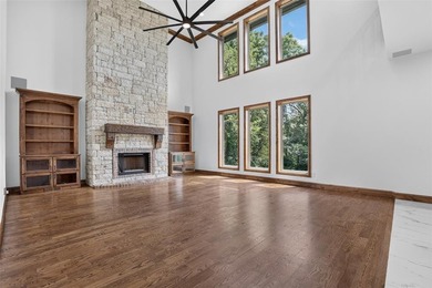 Luxury Waterfront Living in Cascata Falls Perfectly positioned - photo 7