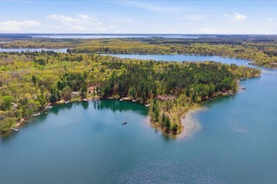 Nestled on the shores of Lake Ossawinnamakee, this stunning - photo 39