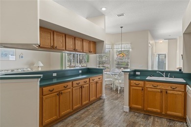 Well maintained, fully furnished golf course pool home located - photo 13