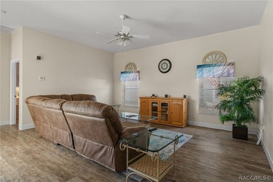 Well maintained, fully furnished golf course pool home located - photo 17