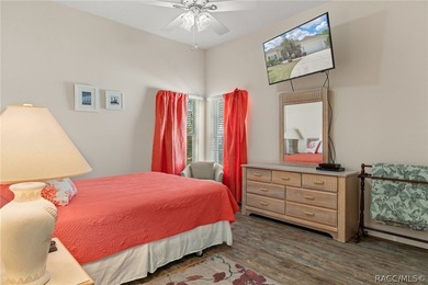 Well maintained, fully furnished golf course pool home located - photo 22